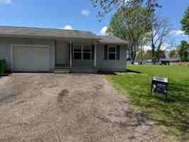 featured image of 639B W Highland Ave