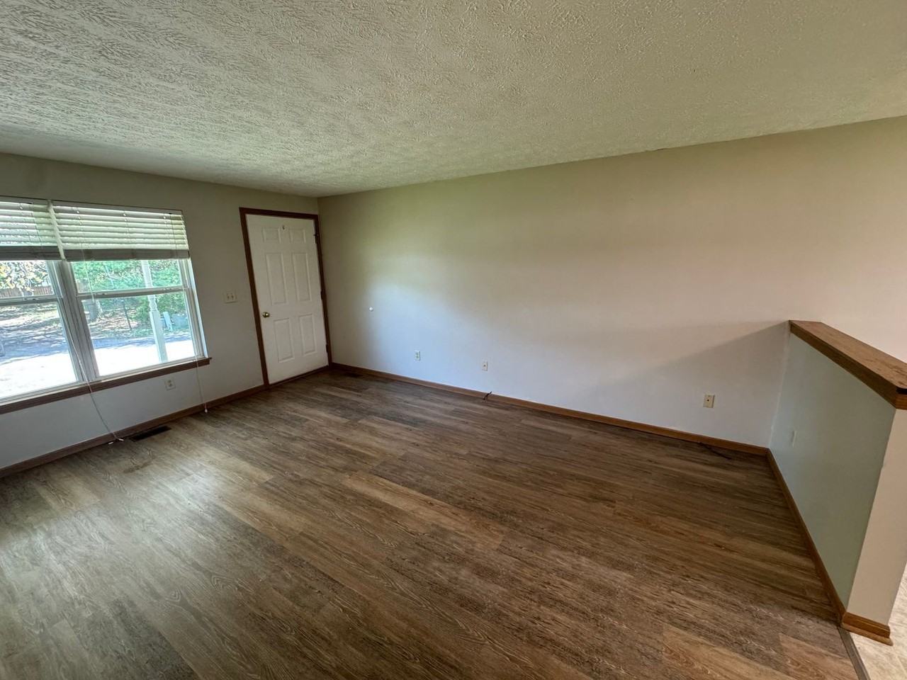 639B W Highland Ave - Photo 3 of 9