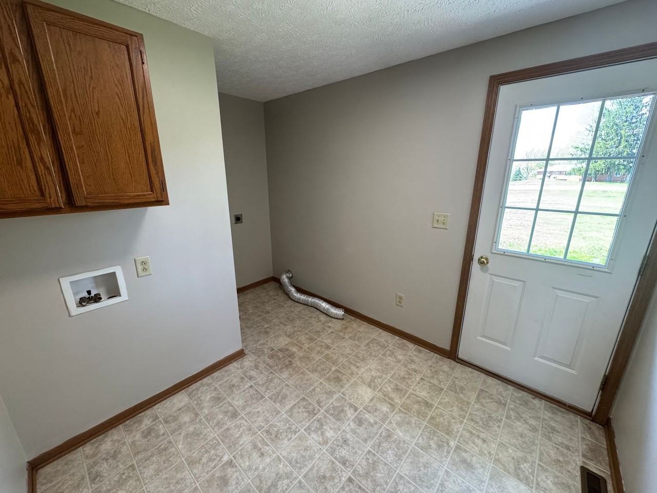 639B W Highland Ave - Photo 6 of 9