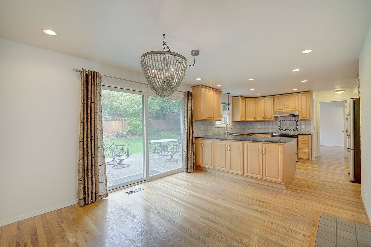 3470 77th Pl Se - Photo 6 of 23