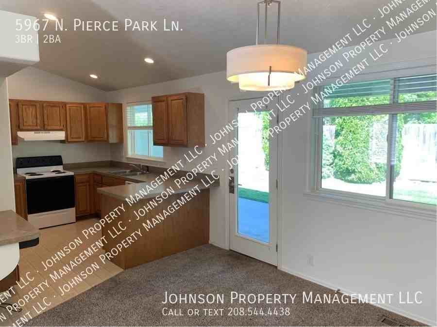5967 N Pierce Park Ln - Photo 4 of 15