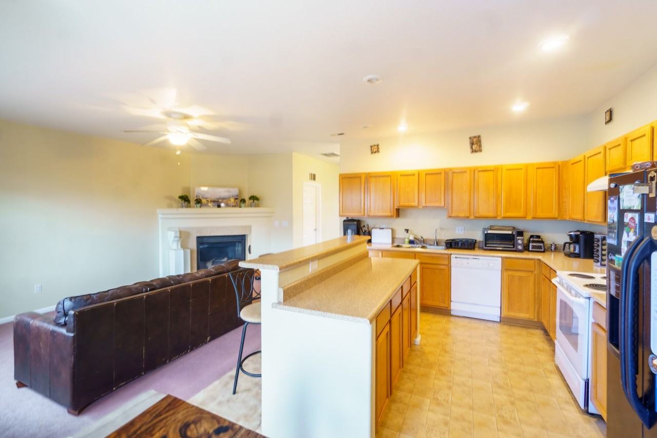 2494 2494 Obsidian View - Photo 4 of 25