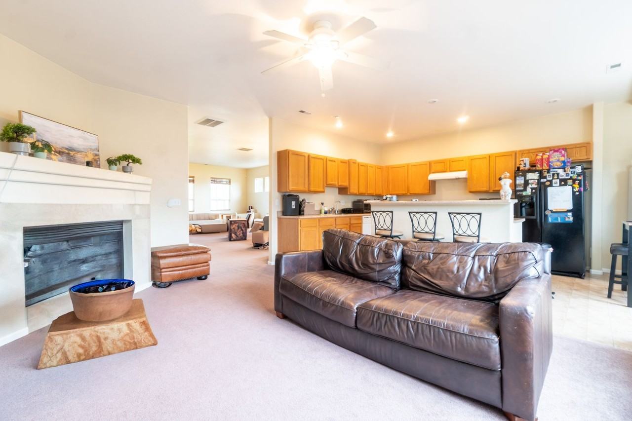 2494 2494 Obsidian View - Photo 6 of 25