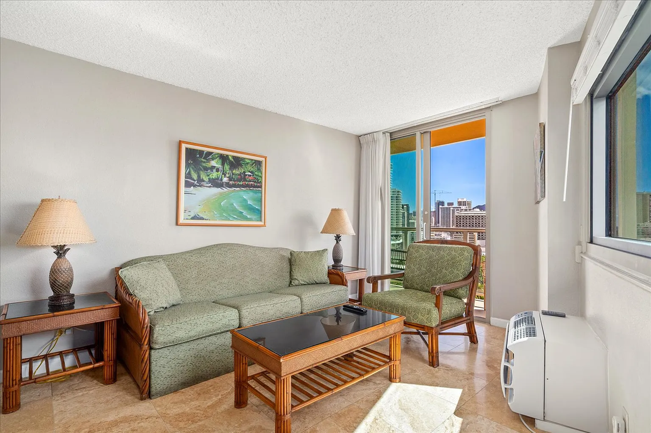 2045 Kalakaua Ave - Photo 7 of 19