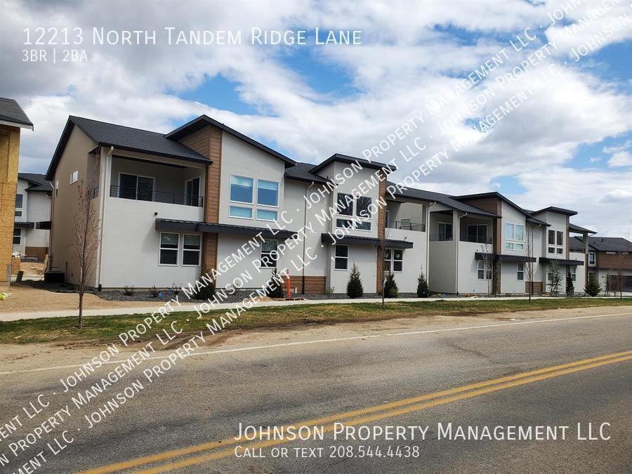 12213 N Tandem Ridge Ln - Photo 4 of 25