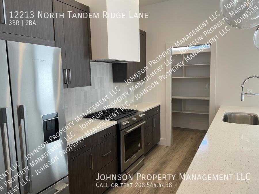 12213 N Tandem Ridge Ln - Photo 5 of 25