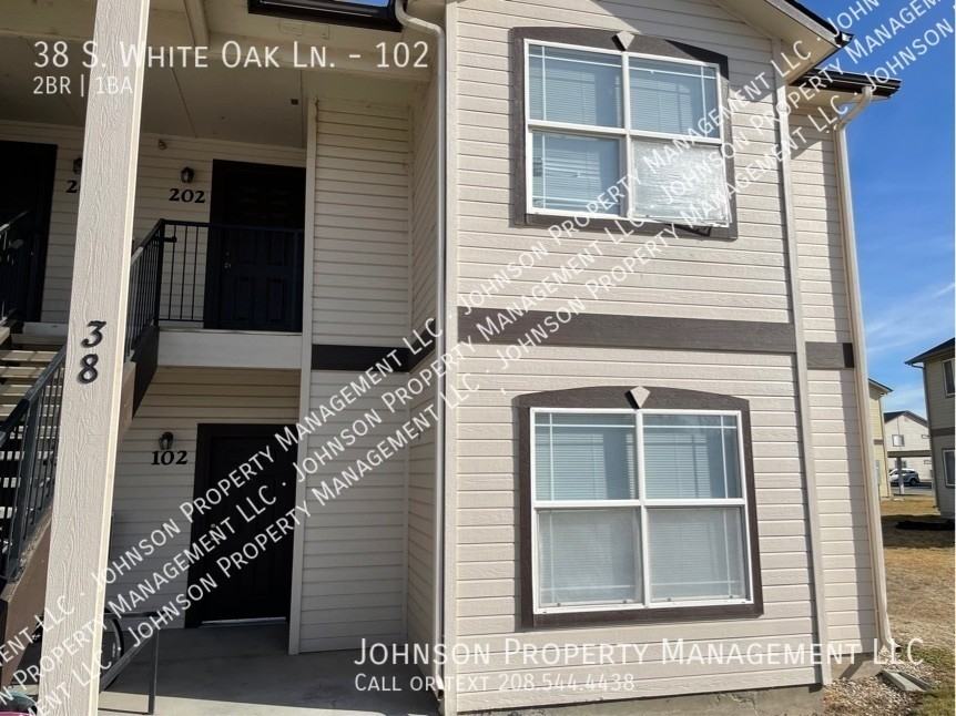 38 S White Oak Ln #102 - Photo 2 of 12