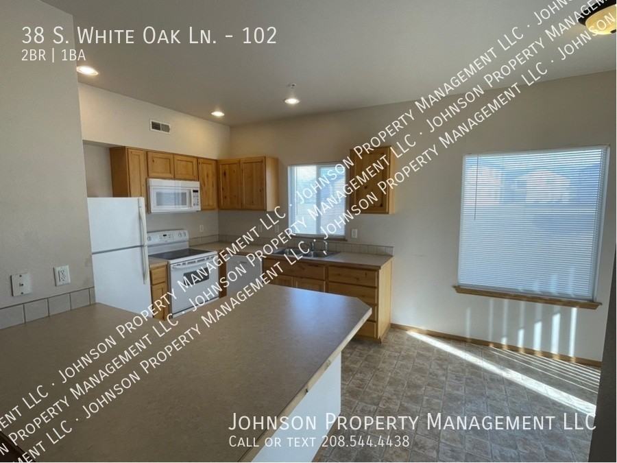 38 S White Oak Ln #102 - Photo 5 of 12