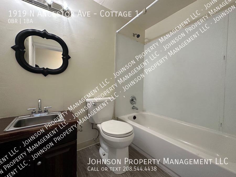 1919 N Ancestor Ave - Photo 5 of 7