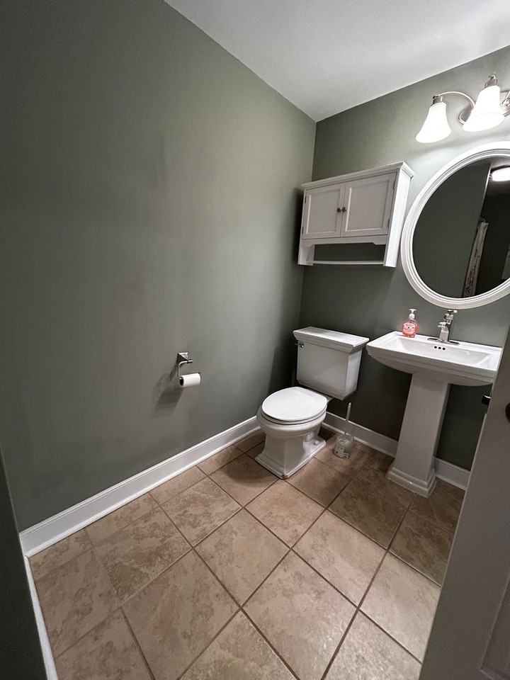 6705 Everett Rd - Photo 7 of 32