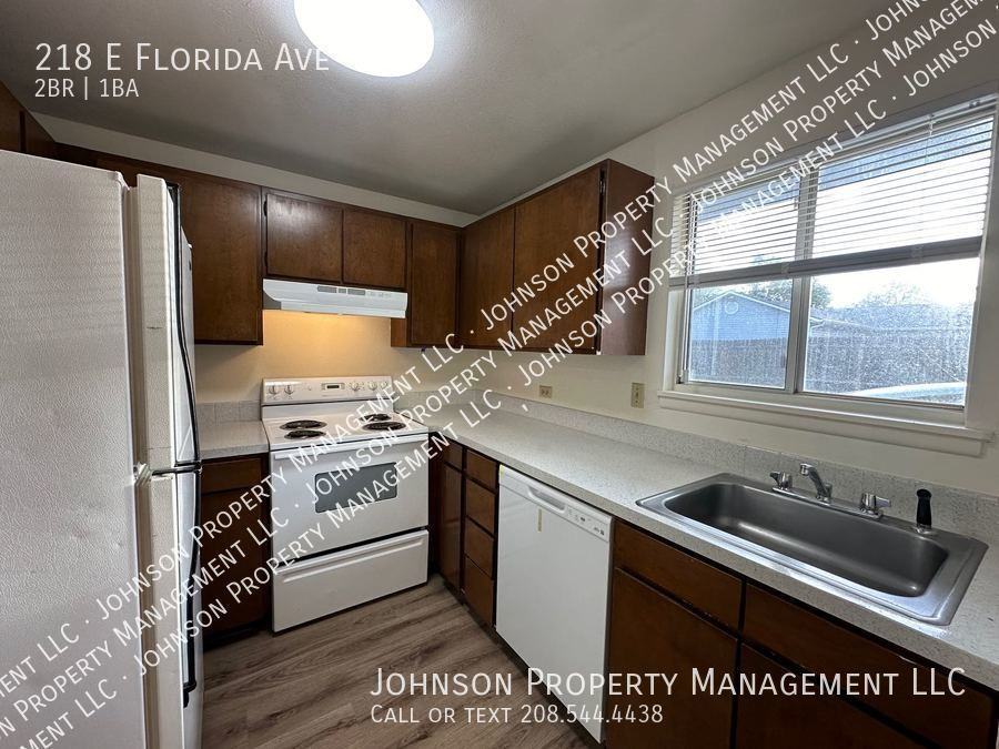 218 E Florida Ave #2 - Photo 2 of 13