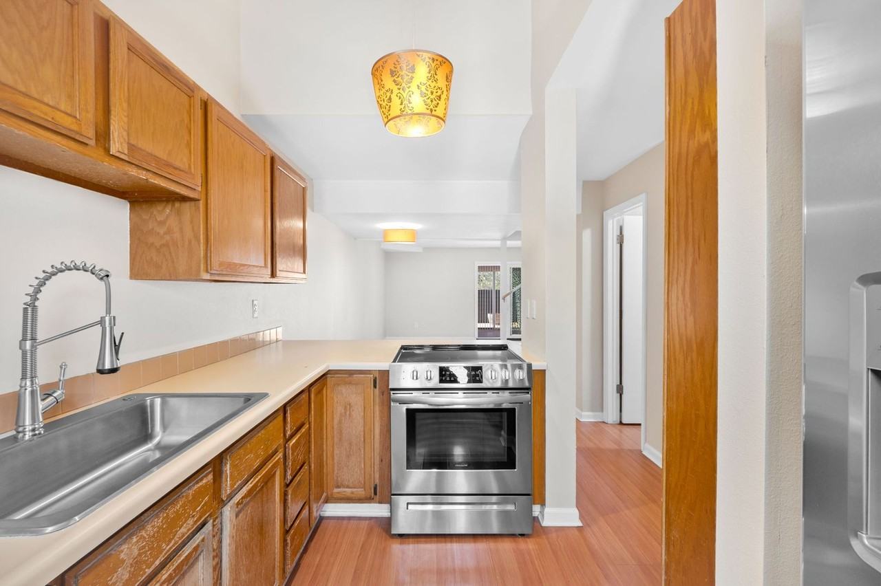 4744 Edison Ln - Photo 7 of 30