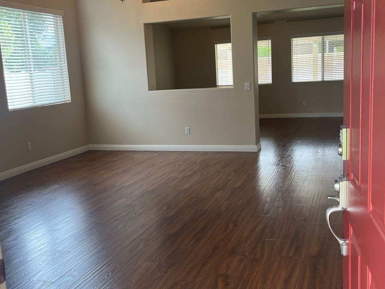 23556 Mountain Breeze Dr - Photo 2 of 19