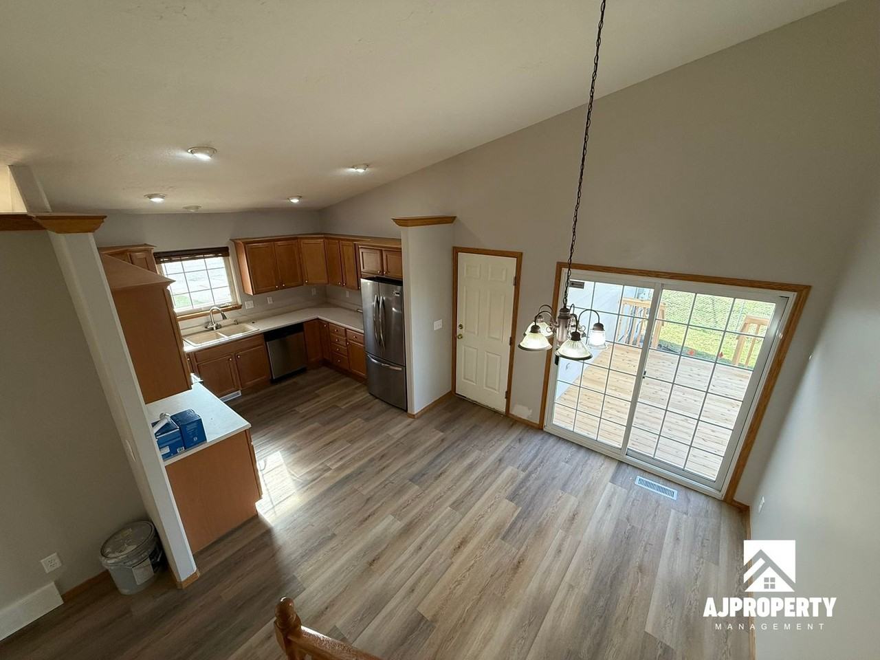 911 S Colleen Ln - Photo 7 of 23