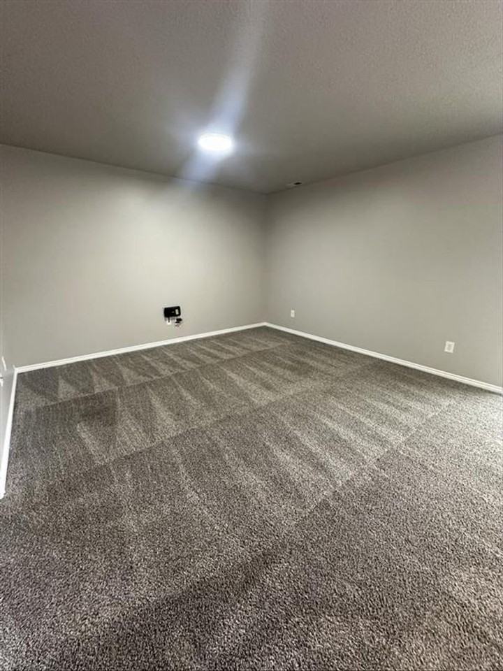 1135 E Meadow Way Dr - Photo 7 of 29