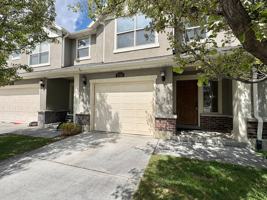 featured image of 2136 W Fernside St