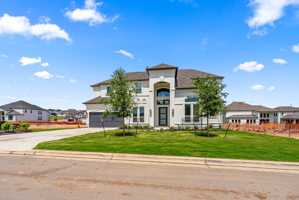 featured image of 2532 Chiavari Way