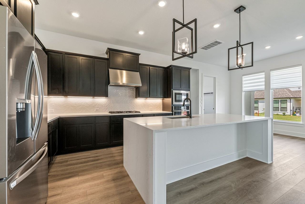 2532 Chiavari Way - Photo 7 of 42