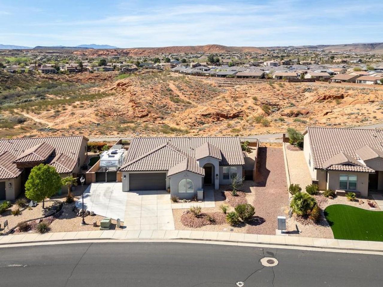 701 N Millcreek Springs Dr - Photo 7 of 39