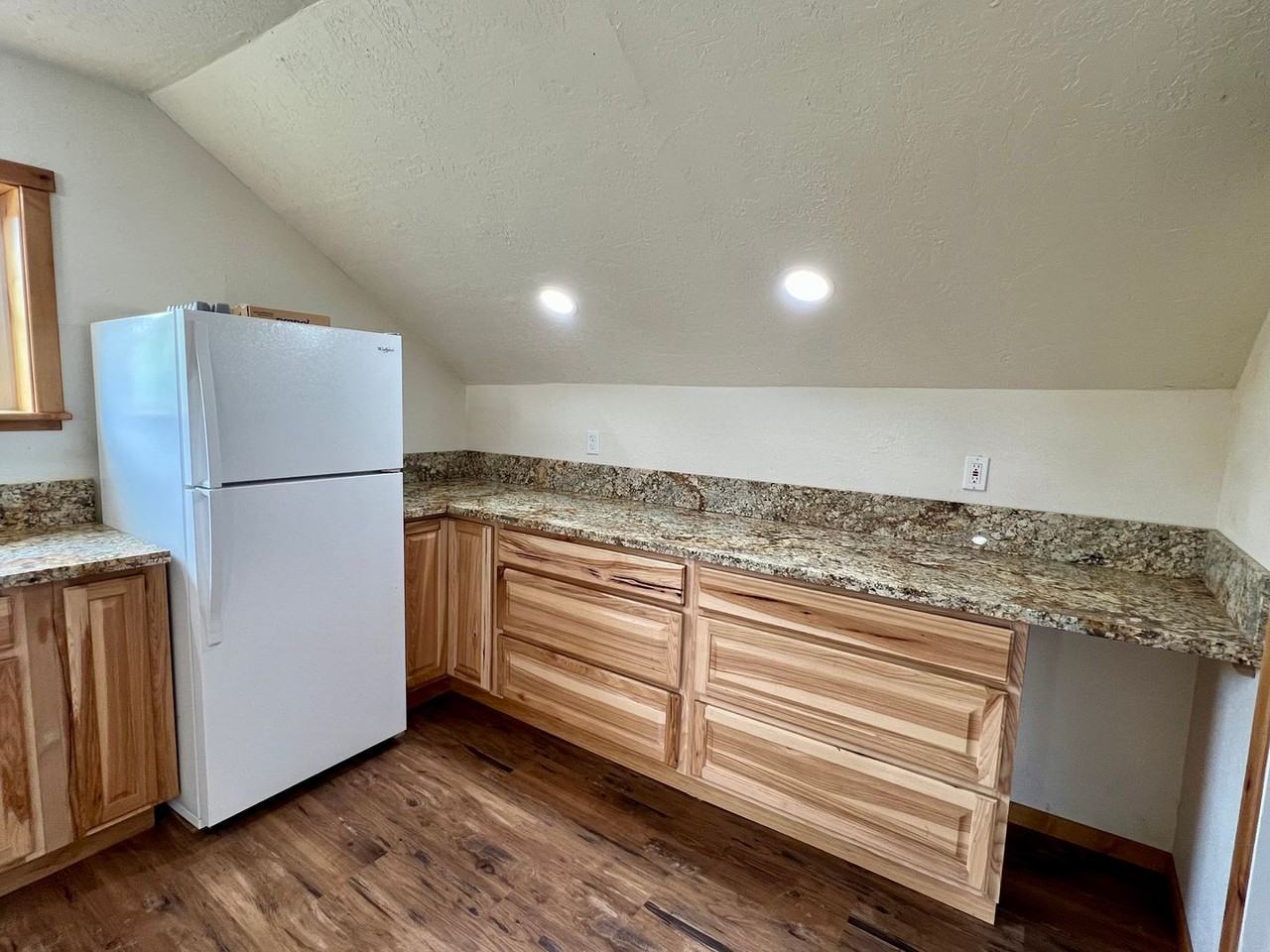 52471 Reedsford Rd - Photo 3 of 15
