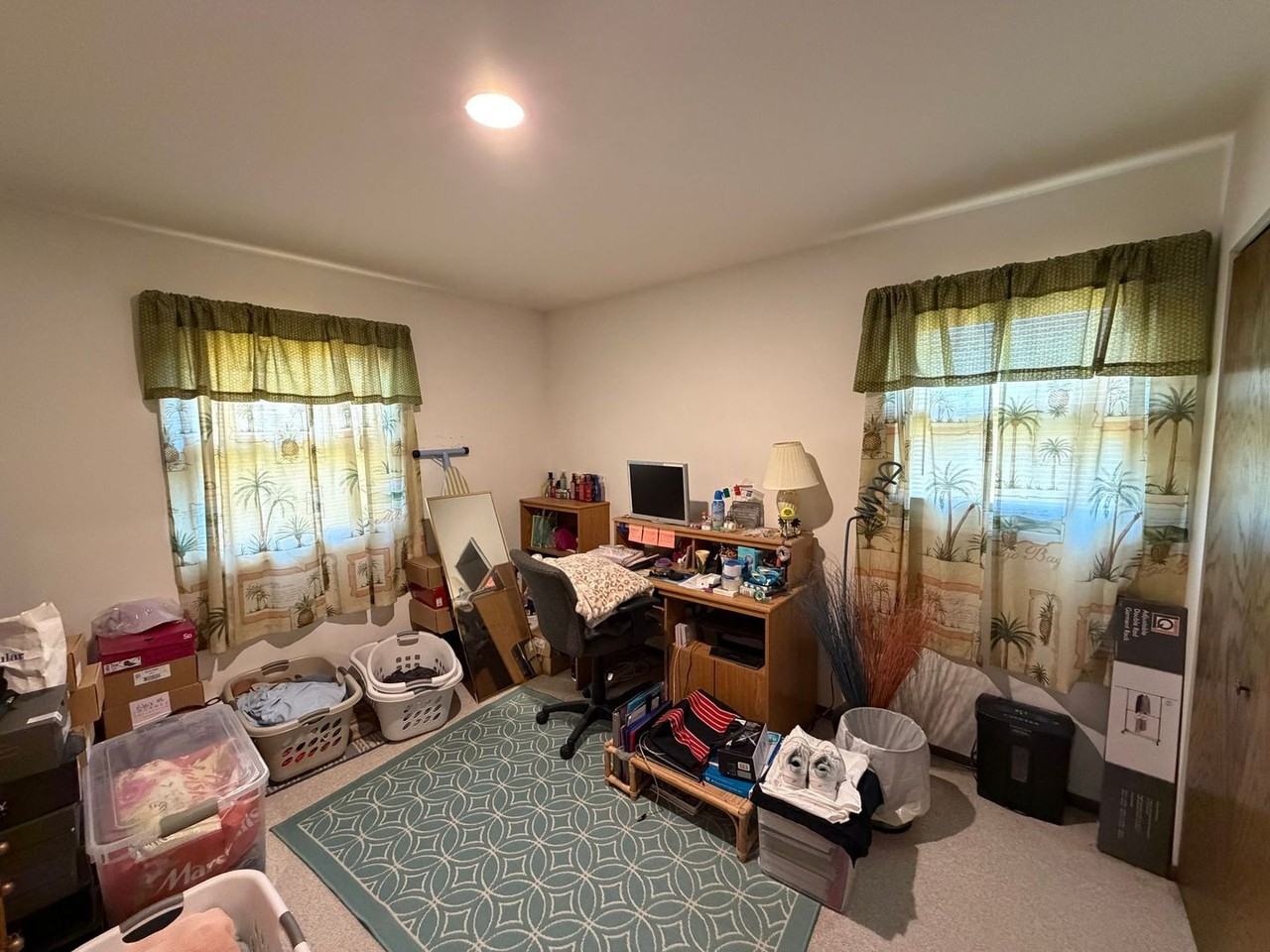 951 Brentwood Dr - Photo 6 of 20