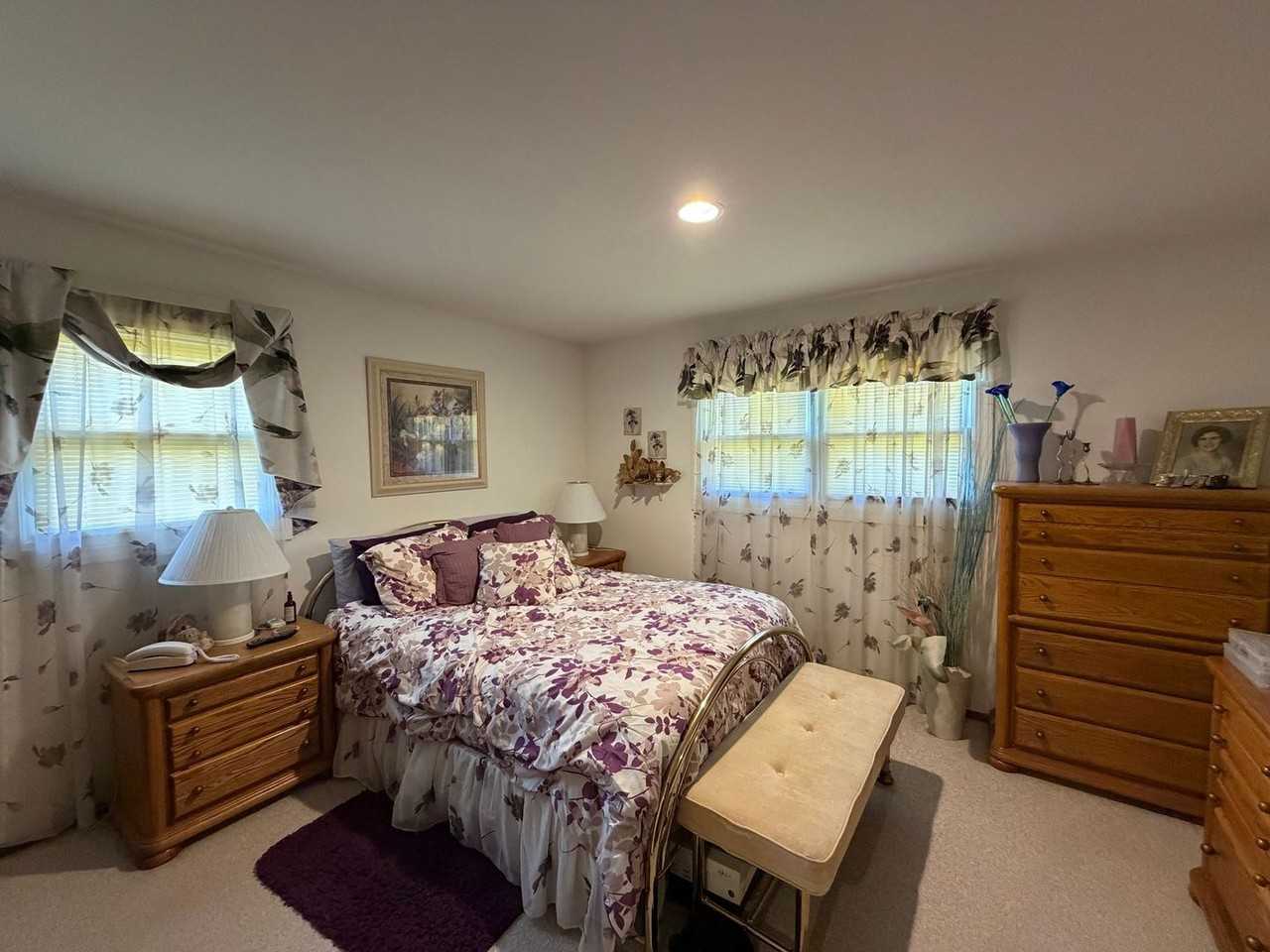 951 Brentwood Dr - Photo 7 of 20