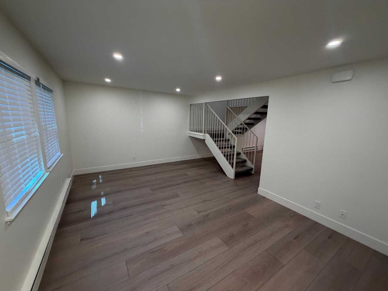 435 Pine Meadows Dr ## B2 - Photo 5 of 18