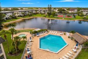 featured image of 1022 Manatee Rd