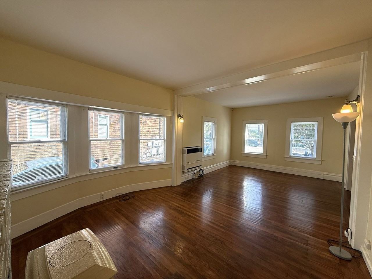 2113 Ashby Ave - Photo 7 of 36