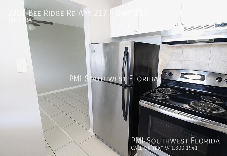 3001 Bee Ridge Rd Apt 217 #217 - Photo 3 of 22