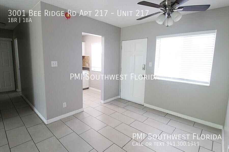 3001 Bee Ridge Rd Apt 217 #217 - Photo 4 of 22