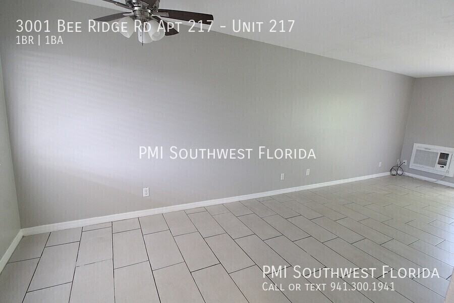 3001 Bee Ridge Rd Apt 217 #217 - Photo 5 of 22