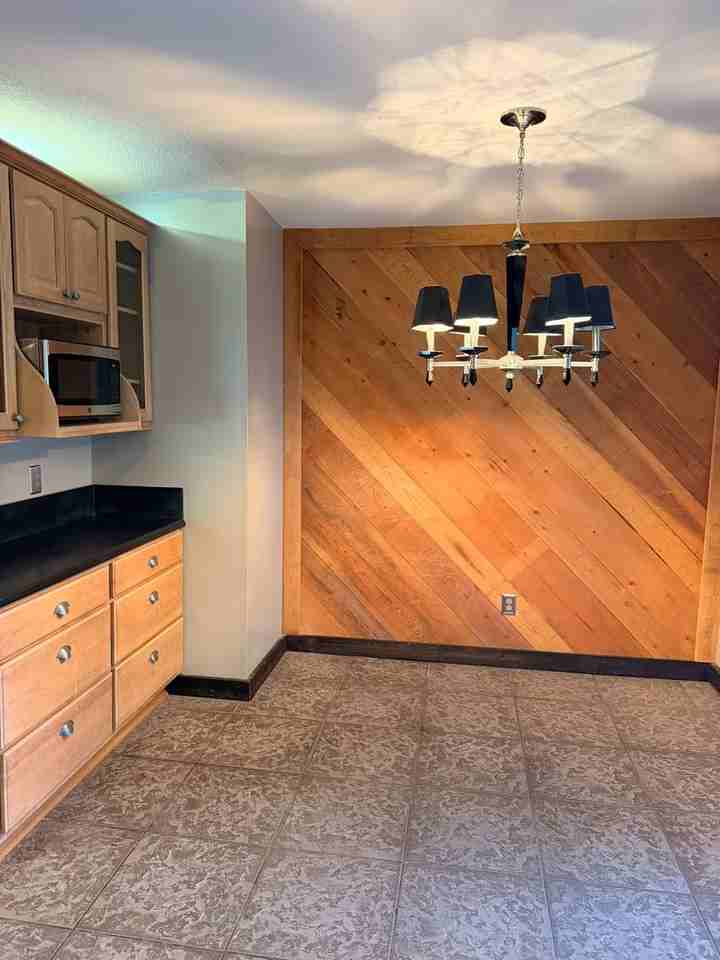 332 Harvard Blvd - Photo 3 of 17