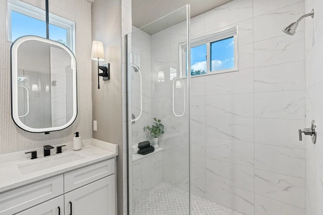 722 Ellwood Ave - Photo 5 of 20