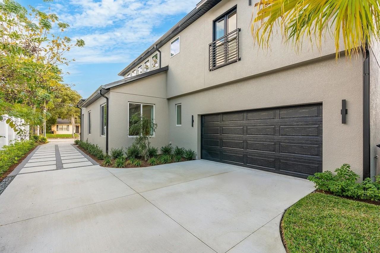 722 Ellwood Ave - Photo 6 of 20