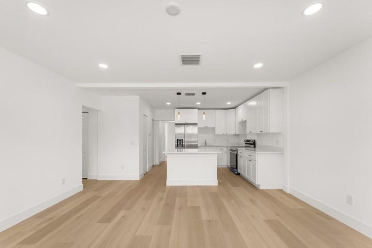 111 W 35th St - Photo 2 of 15