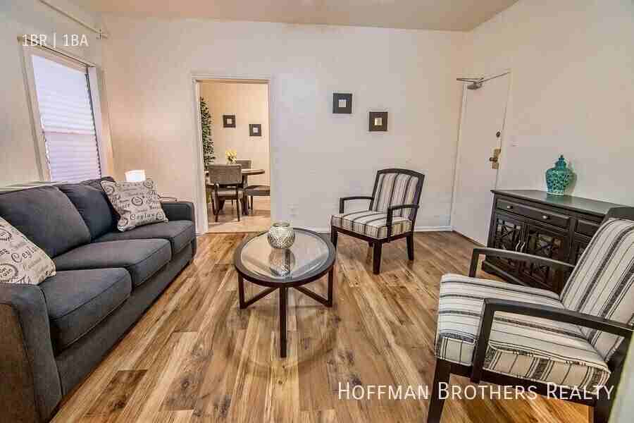 5233 Monte Vista St #402 - Photo 3 of 8