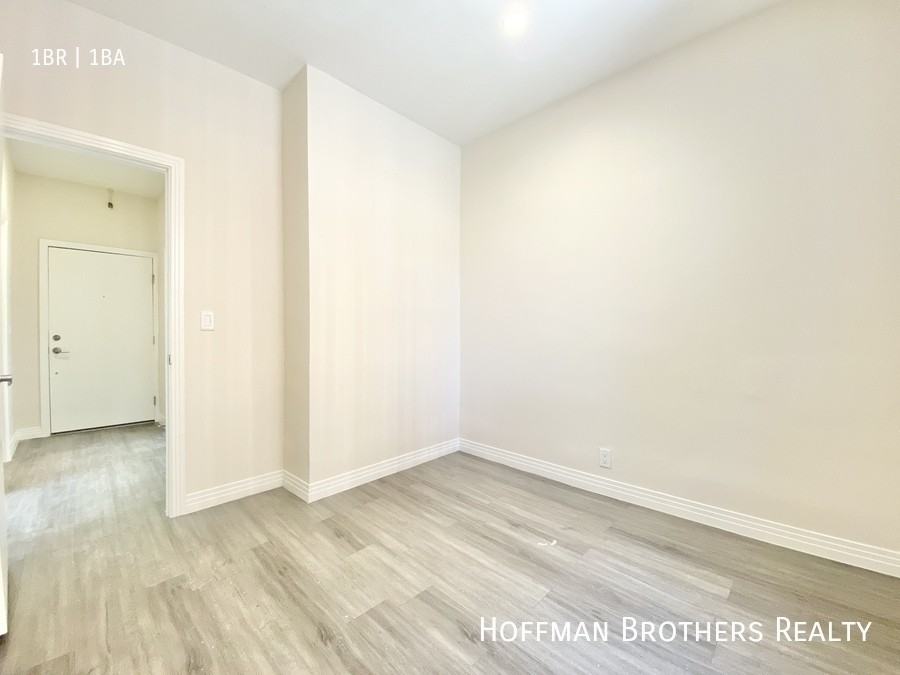 3190 W 7th St #31 - Photo 5 of 7