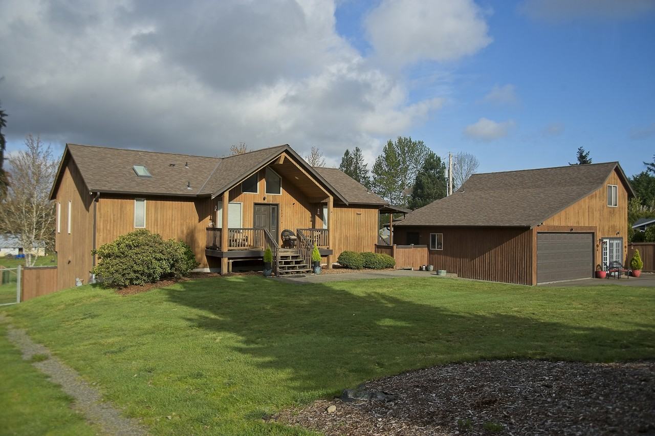 11802 74th Ave E #NA - Photo 2 of 37