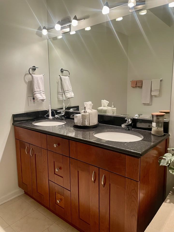 1517 N Ashland Ave #4 - Photo 7 of 14