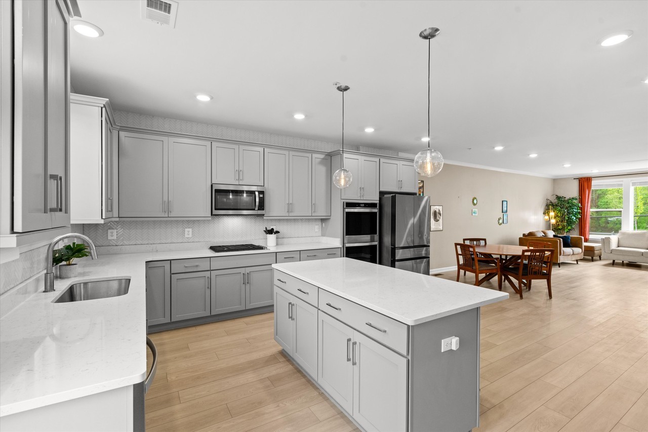 4837 Vista Green Ln - Photo 6 of 20