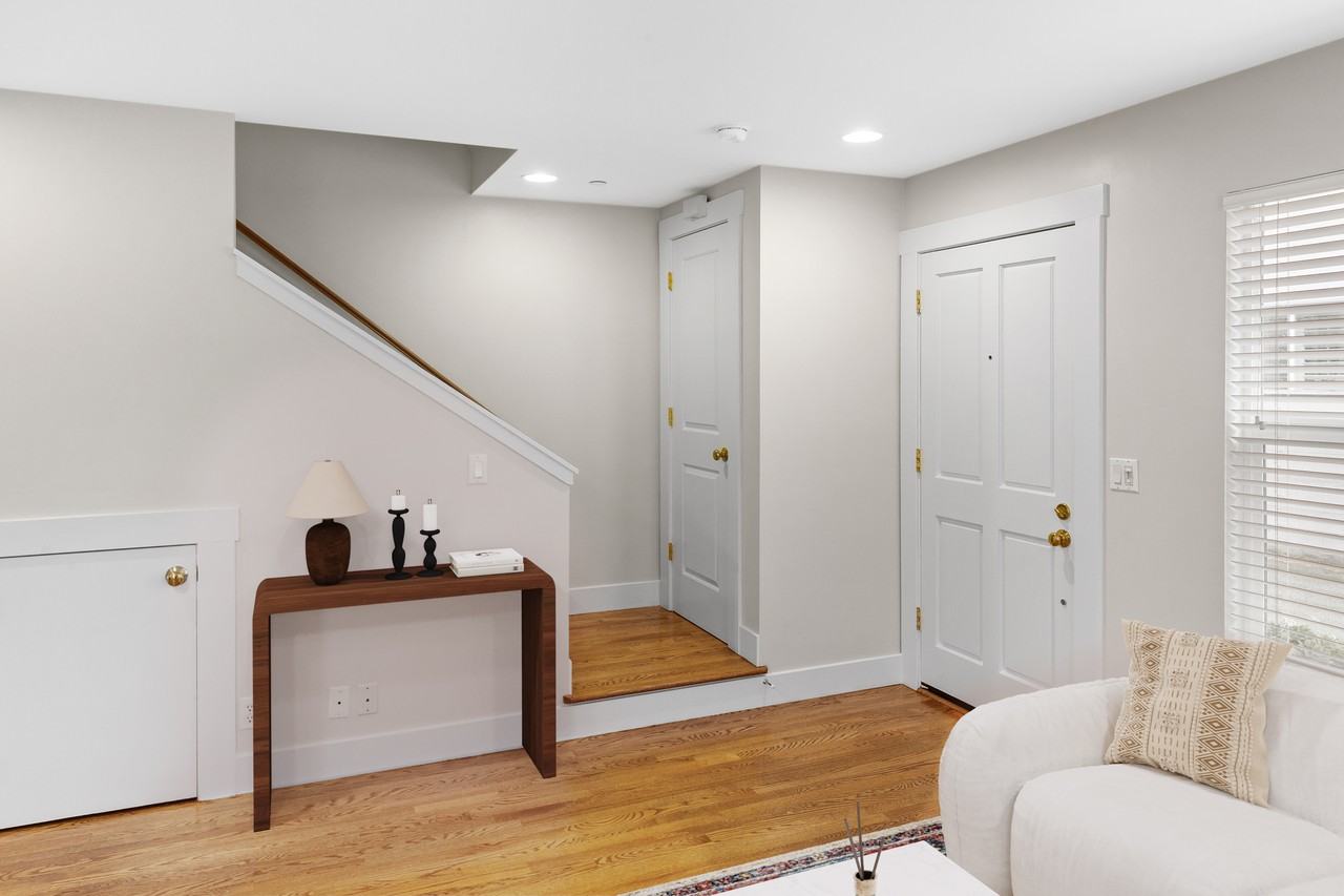 149 Elm St #C - Photo 5 of 12