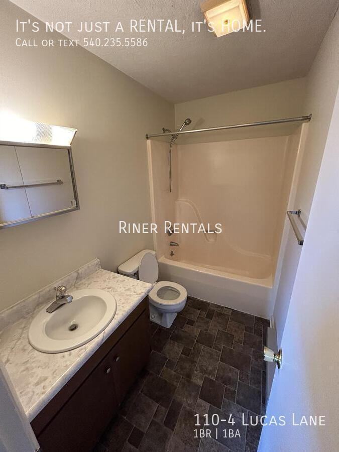 110 Lucas Ln Apt 4 - Photo 5 of 5