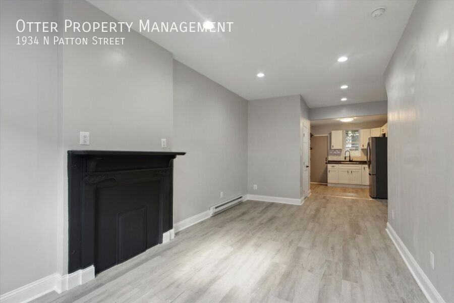 1934 N Patton St - Photo 3 of 18