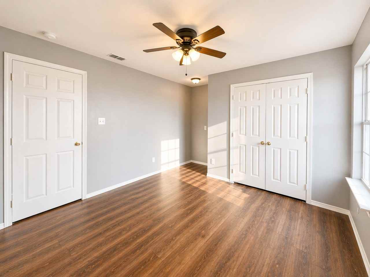 817 S Michigan St #2 - Photo 3 of 8