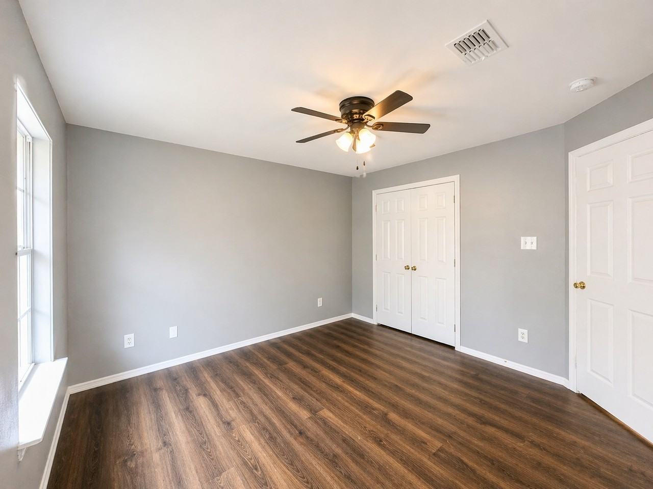 817 S Michigan St #2 - Photo 5 of 8