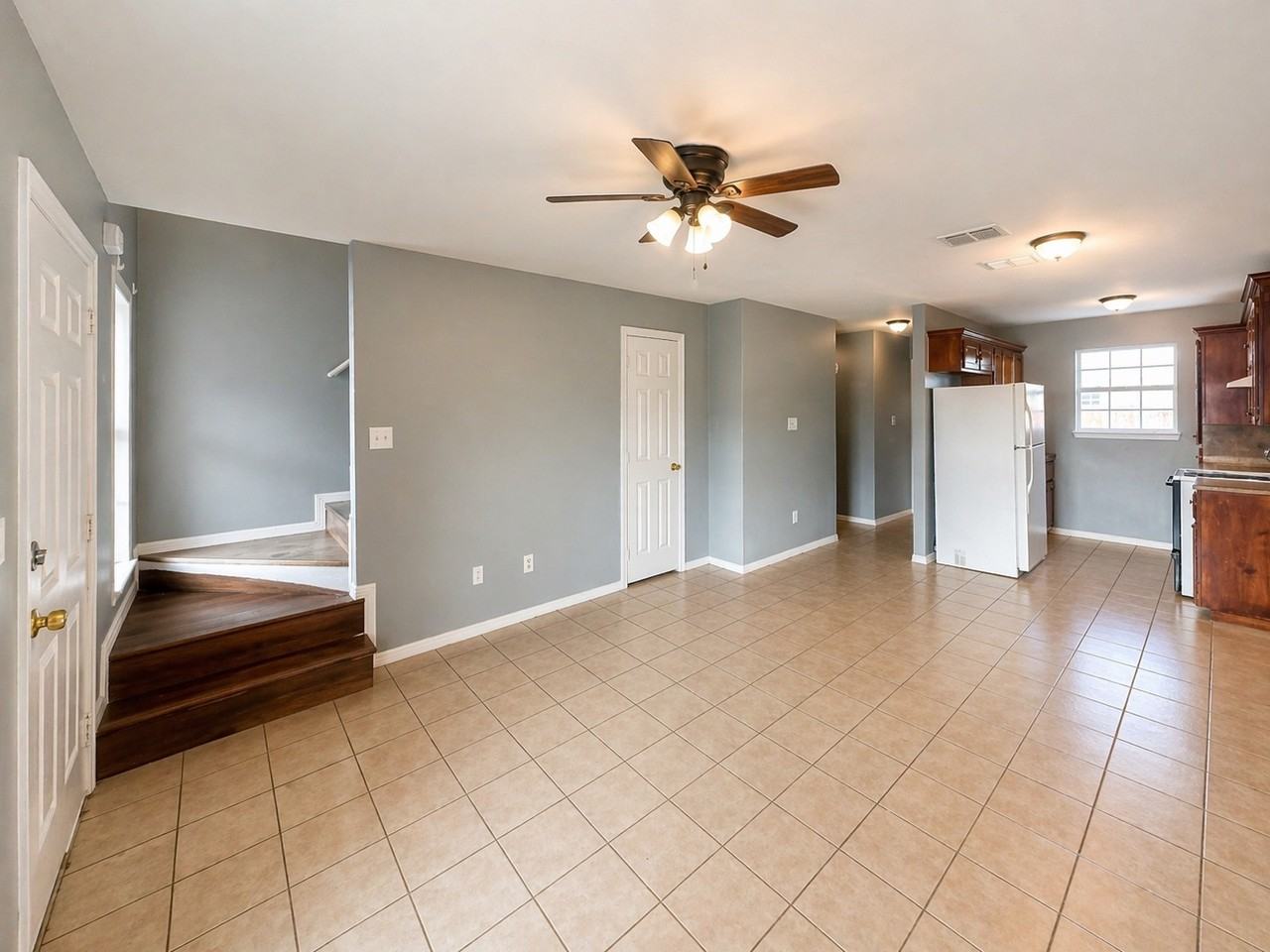 817 S Michigan St #2 - Photo 6 of 8