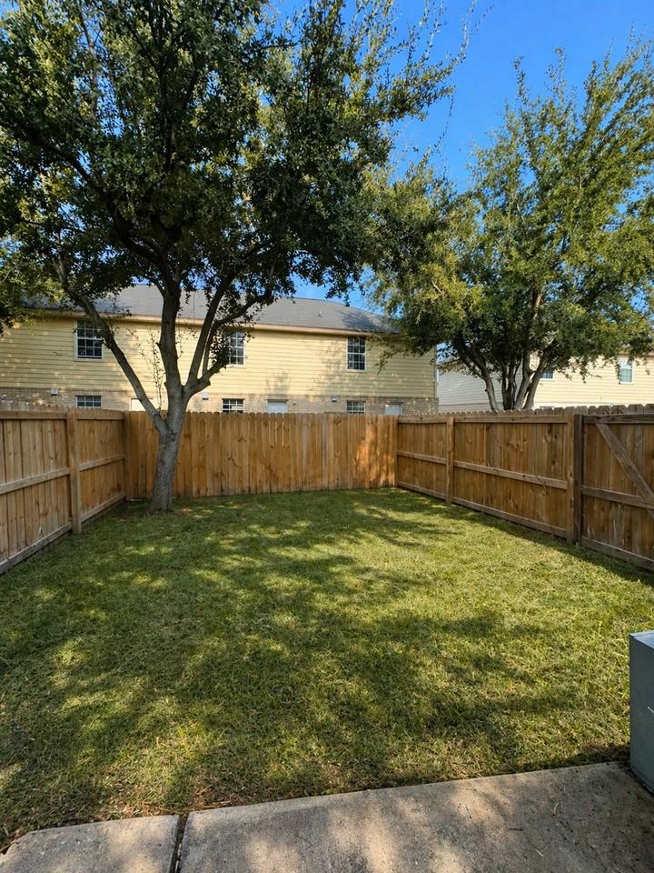 817 S Michigan St #2 - Photo 7 of 8