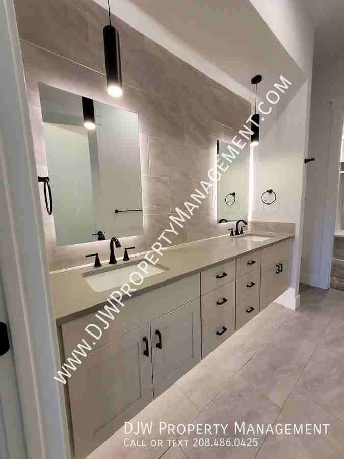 4264 W Lovegood Ln - Photo 5 of 8