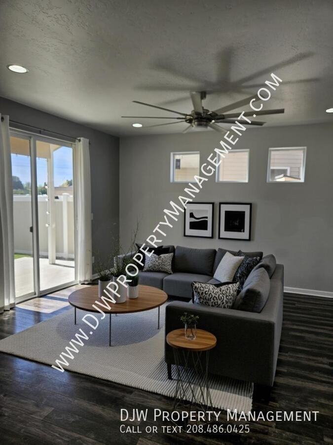 1594 S Pilar Way - Photo 2 of 6